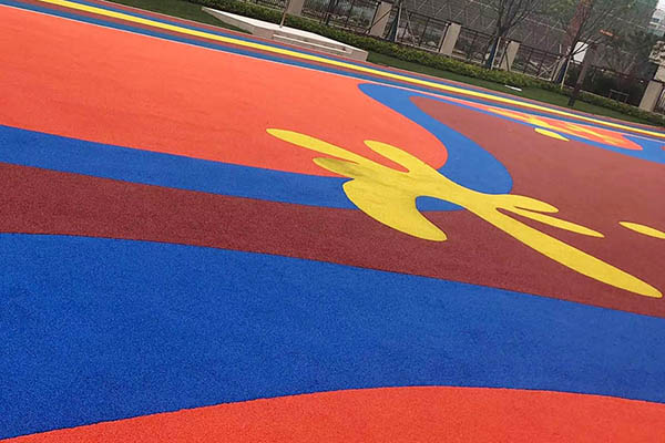 沈陽建造中小學幼兒園塑膠跑道價格或造價是多少？