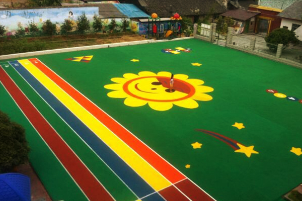 沈陽(yáng)幼兒園塑膠跑道施工公司,為孩子的健康成長(zhǎng)保駕護(hù)航